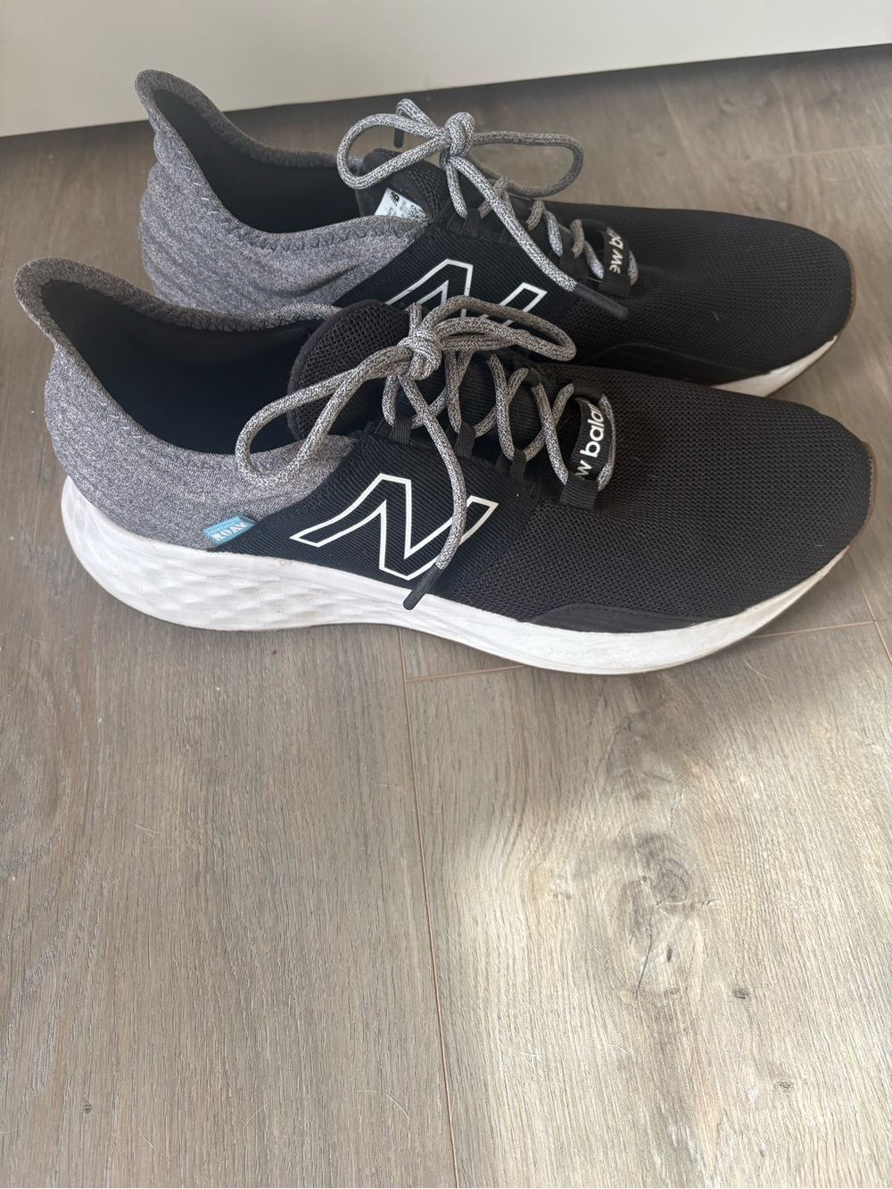 New Balance Black and Gray Men's Athletic Running Shoes
